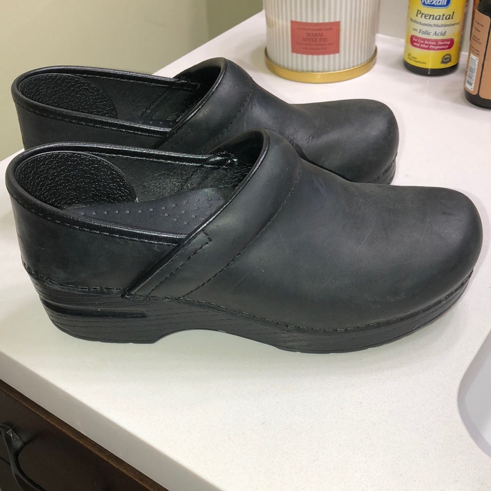 Black Dansko clogs, size 37